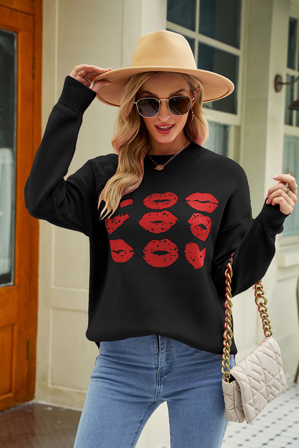 Red lips Round Neck Slit Sweater